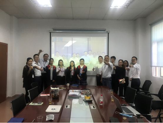 开云电子官方网站-登录入口_开云（中国）软件与炎墨合影